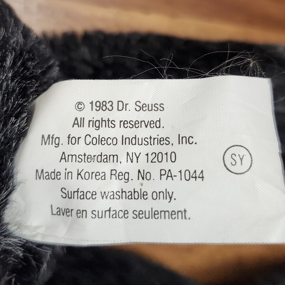 Vintage Coleco 1983 Dr. Seuss Cat In The Hat with Umbrella Plush Doll 26" GUC - Picture 5 of 7